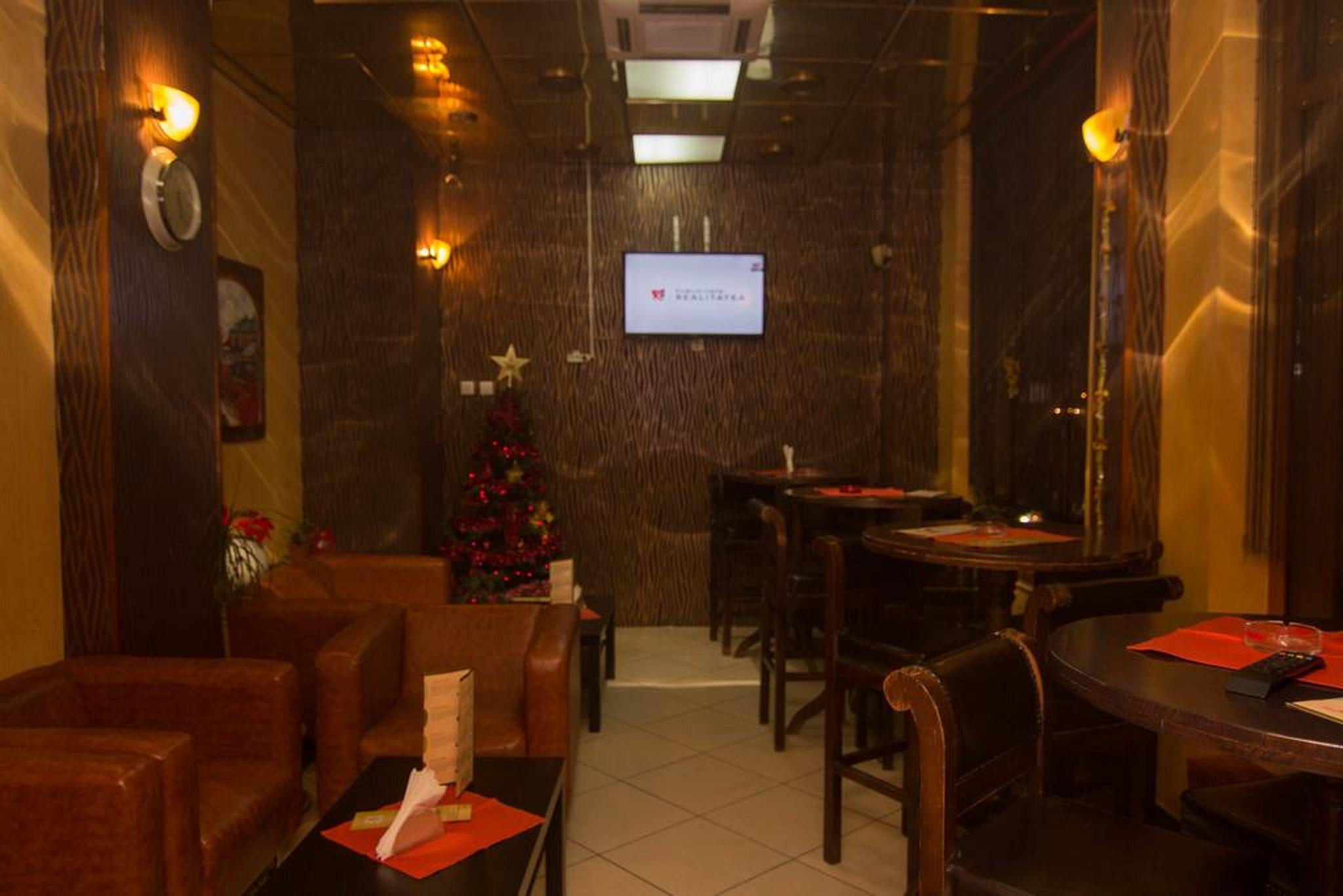 Hotel Reina Bucureşti Ngoại thất bức ảnh