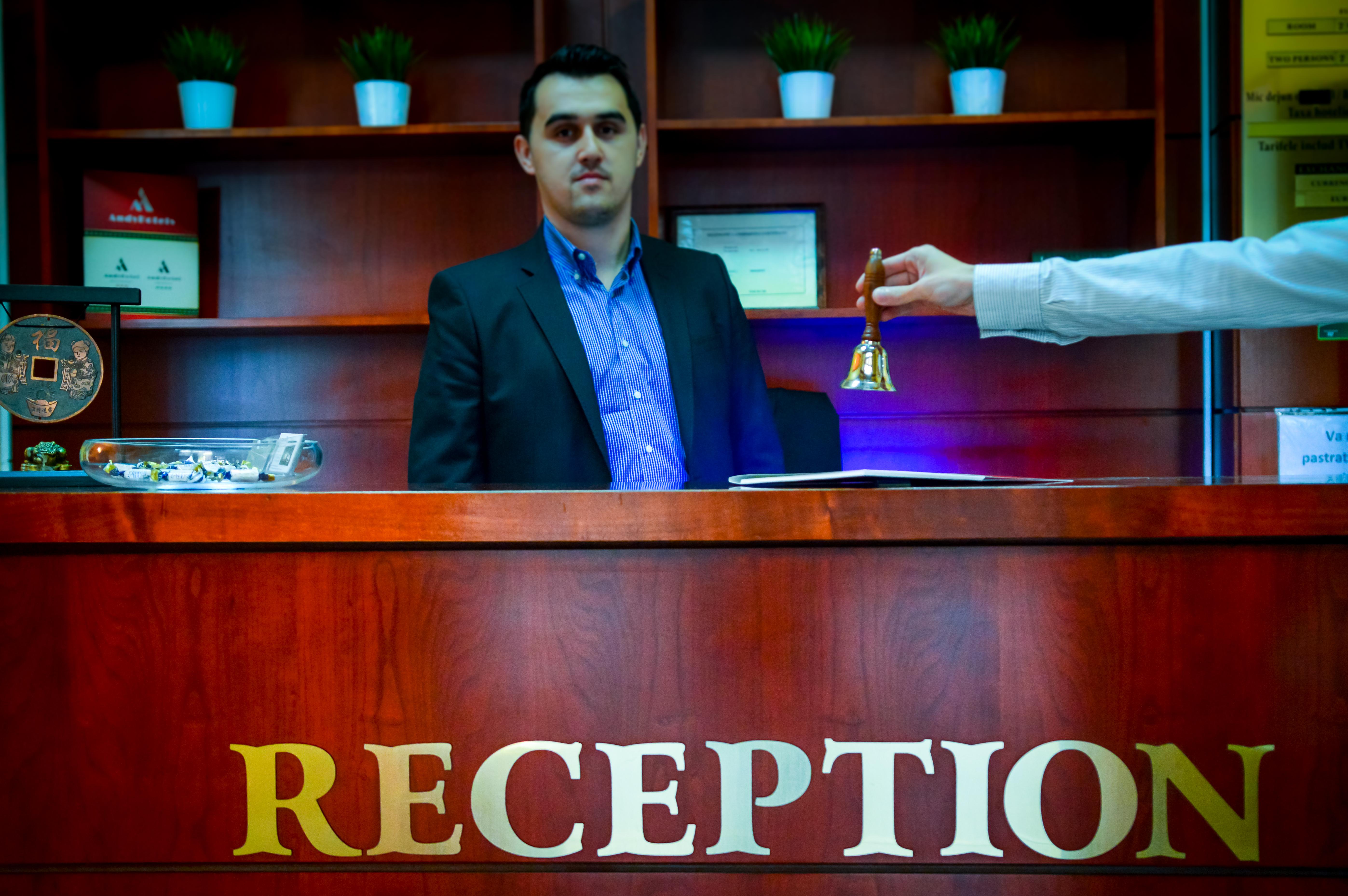 Hotel Reina Bucureşti Ngoại thất bức ảnh