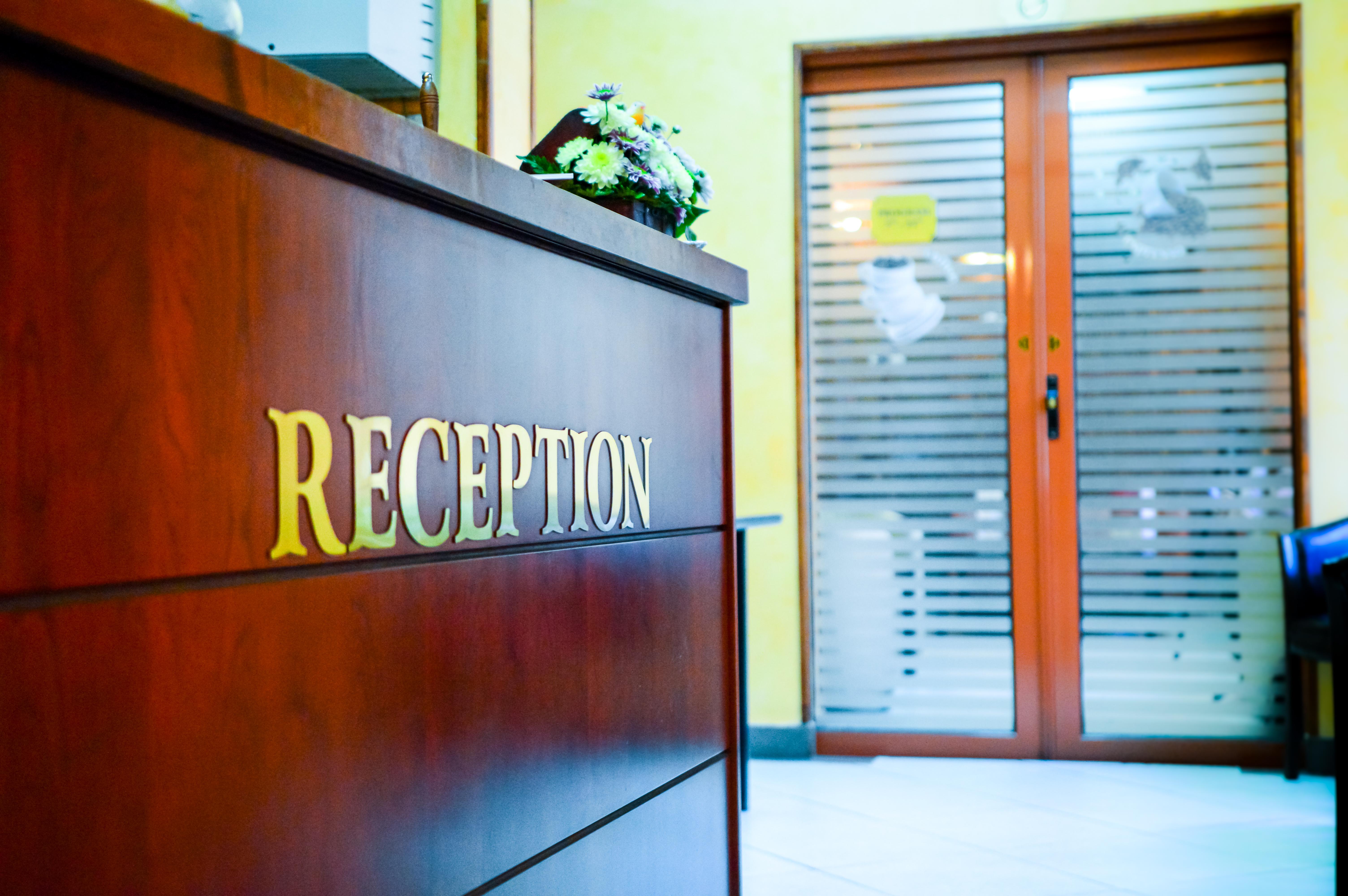 Hotel Reina Bucureşti Ngoại thất bức ảnh
