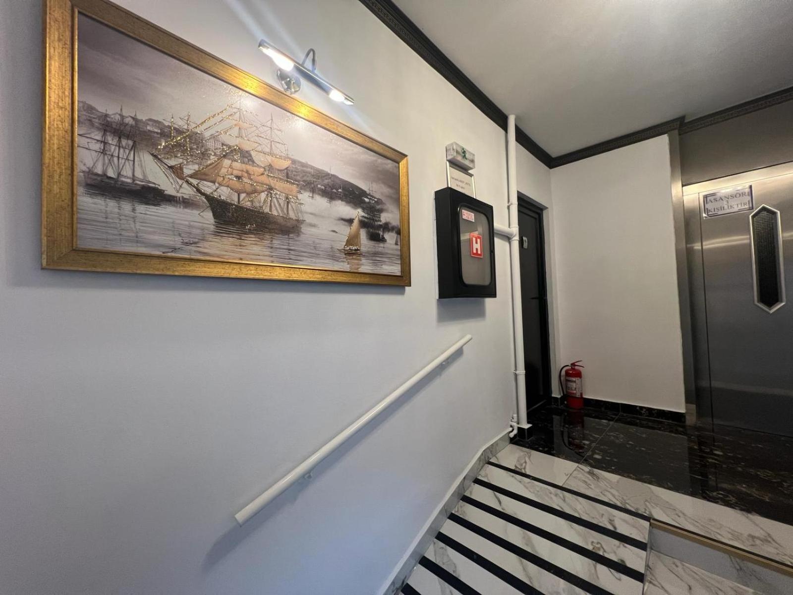 Hotel Reina Bucureşti Ngoại thất bức ảnh