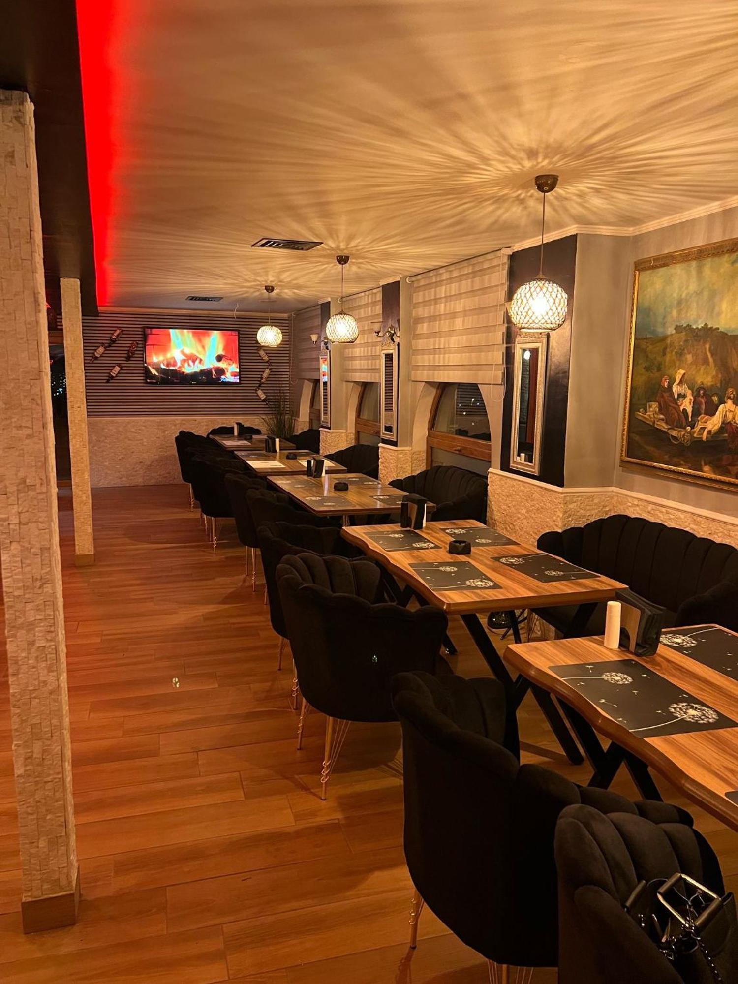 Hotel Reina Bucureşti Ngoại thất bức ảnh