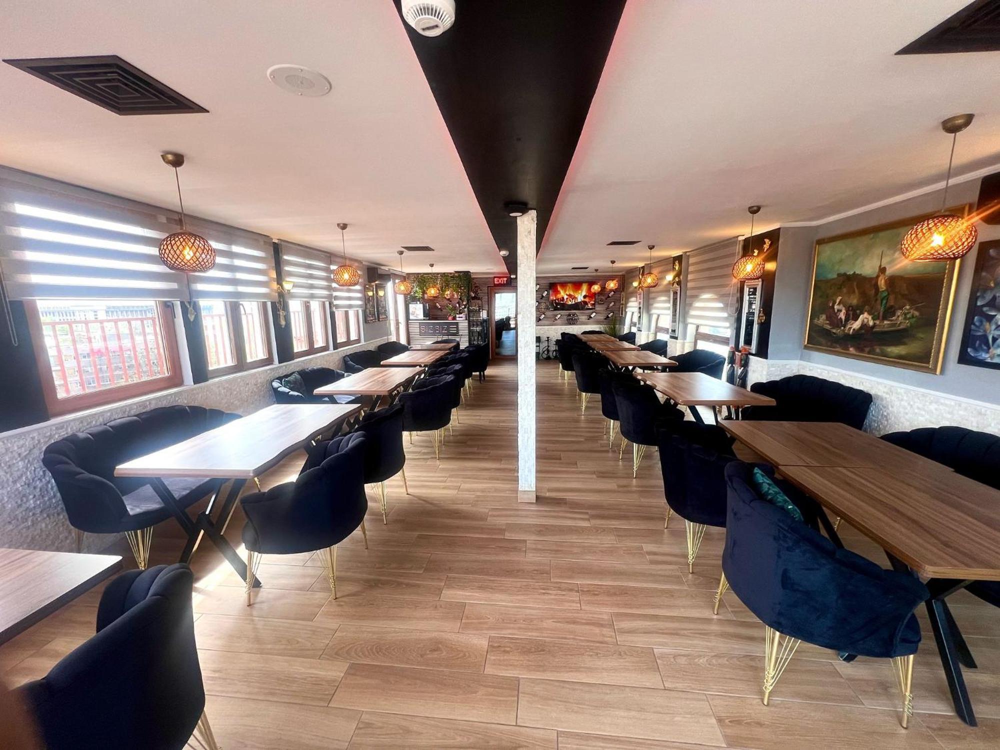Hotel Reina Bucureşti Ngoại thất bức ảnh