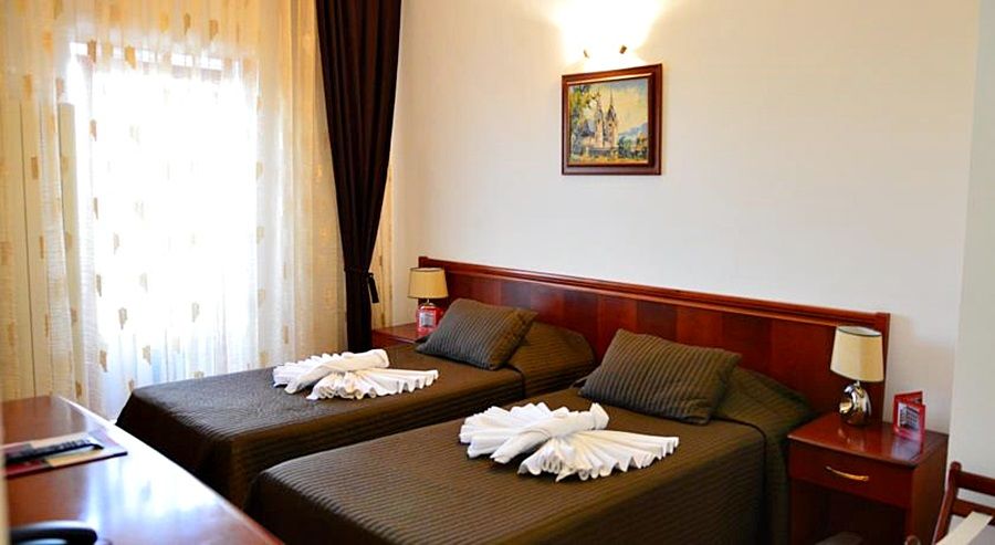 Hotel Reina Bucureşti Ngoại thất bức ảnh