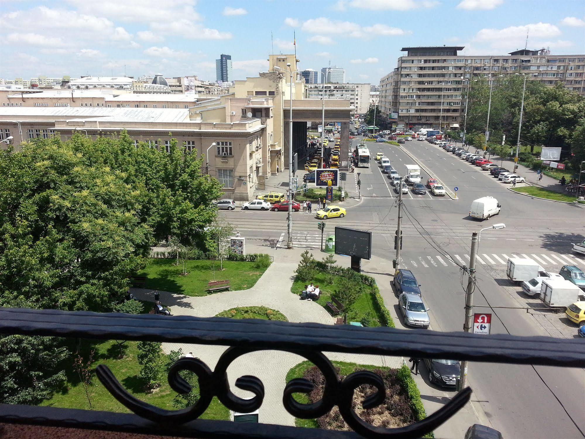 Hotel Reina Bucureşti Ngoại thất bức ảnh